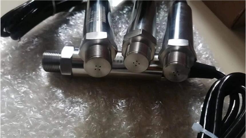 NRP20FU水泥廠(chǎng)輥壓機用針孔壓力變送器