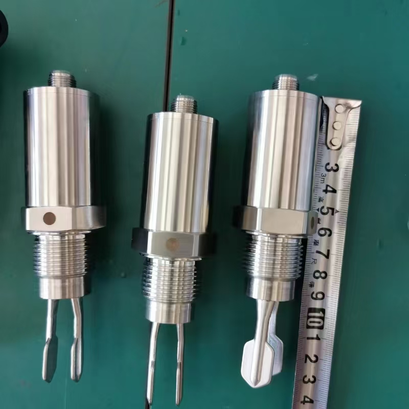 造紙廠(chǎng)用CFO2100音叉開(kāi)關(guān)